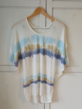Enti Dolman Short Sleeve Women’s Top in White and Blue NWT
